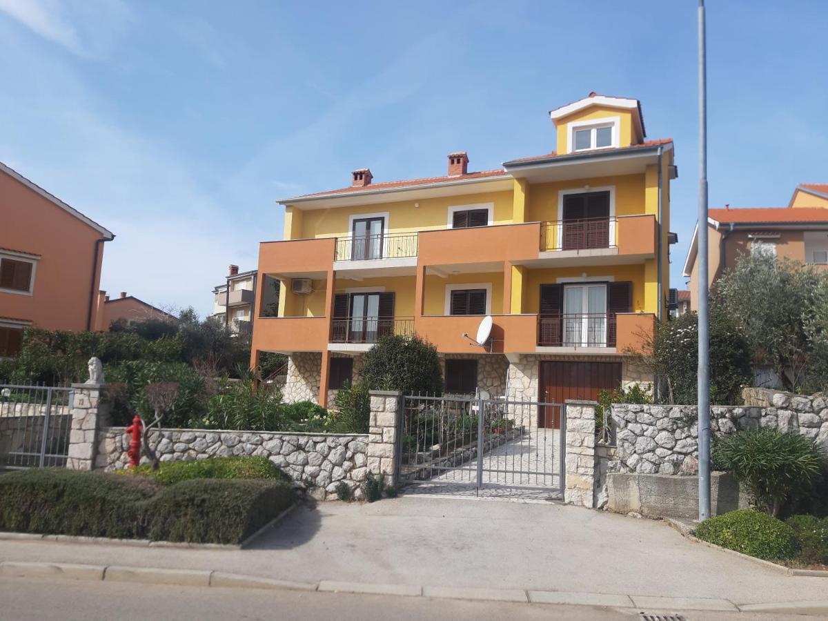 Apartmani Ana Црес Экстерьер фото