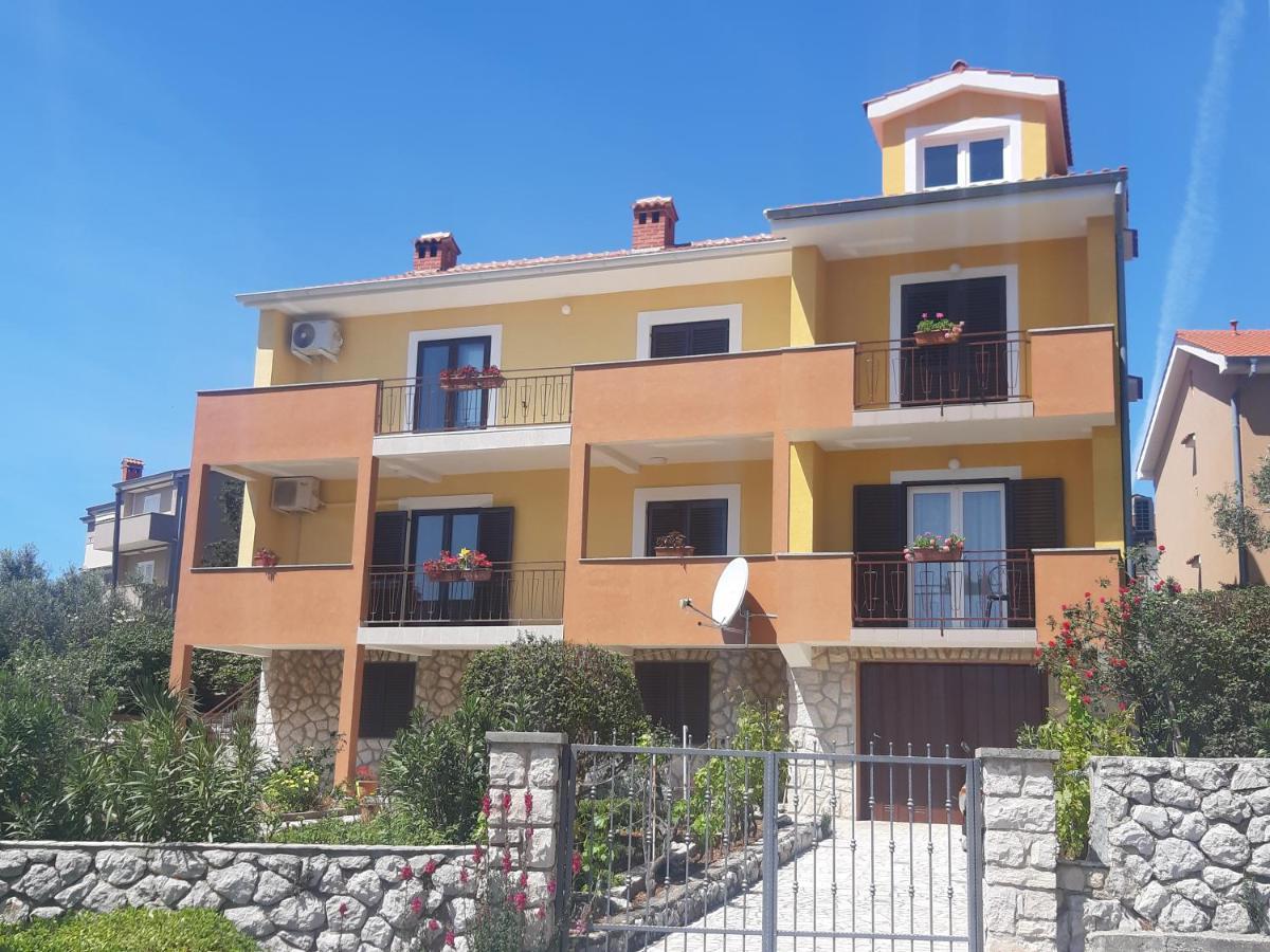 Apartmani Ana Црес Экстерьер фото