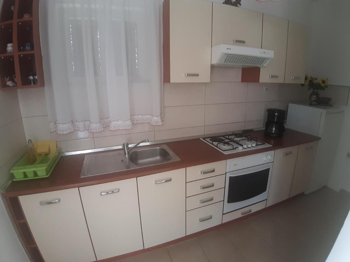 Apartmani Ana Црес Экстерьер фото
