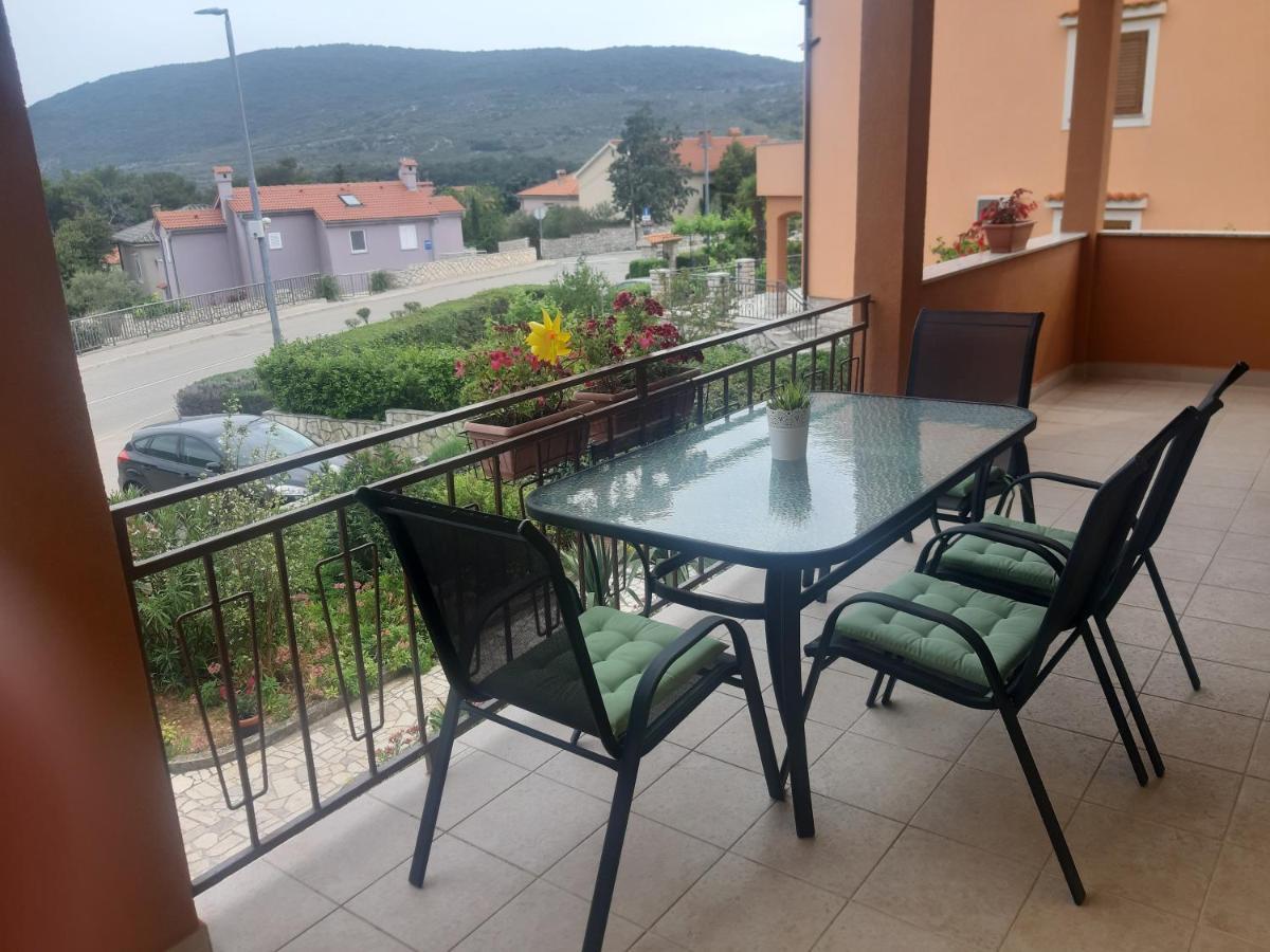 Apartmani Ana Црес Экстерьер фото