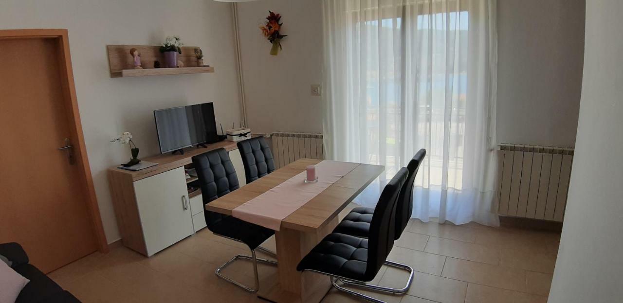 Apartmani Ana Црес Экстерьер фото